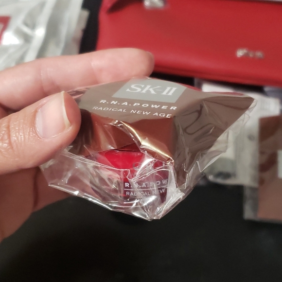 SK-II Skin Care Makeup and Handbag Clutch Bundle - Picture 3 of 8